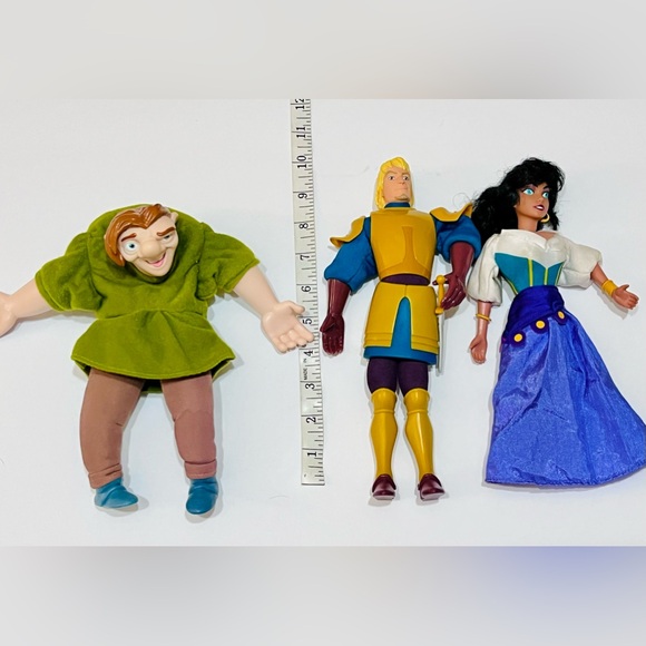 Disney The Hunchback of Notre Dame 10” Puppets - Picture 2 of 7